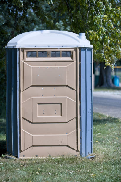 Best Portable restroom trailer rental  in Glenmoor, OH