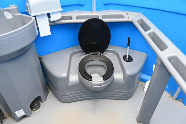 Best Porta potty delivery and setup  in Glenmoor, OH