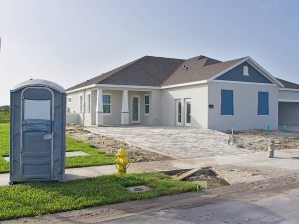 Portable Toilet Options We Offer in Glenmoor, OH